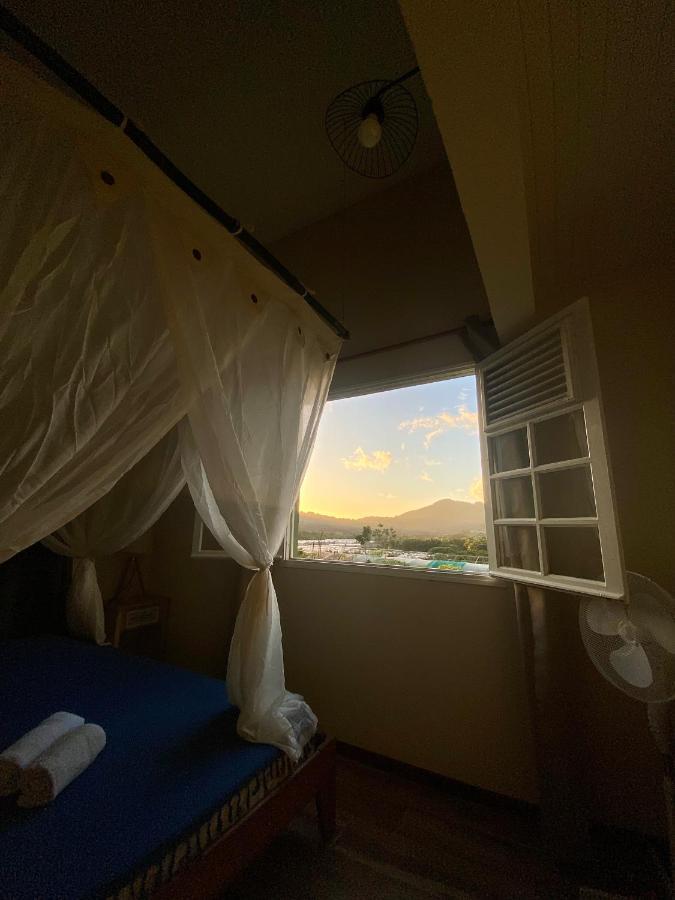 Chambre Et Sdb Privative Ylang Ylang Vue Mont Pelee Dans Maison Partagee Le Morne-Rouge Экстерьер фото